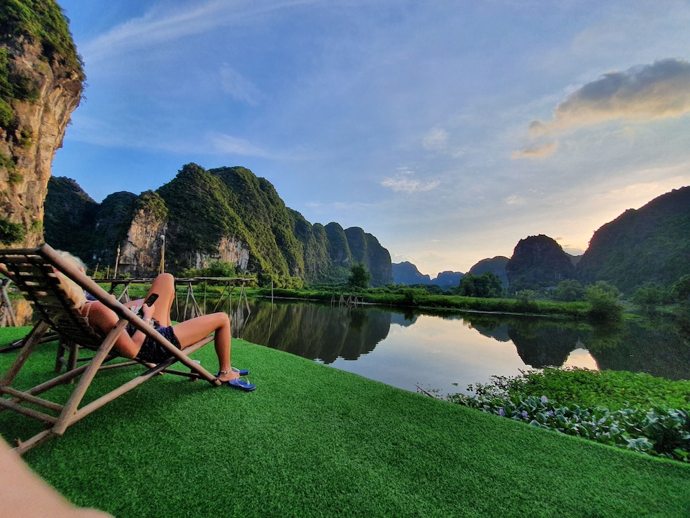 Quoc Khanh Bamboo Homestay - Hostel