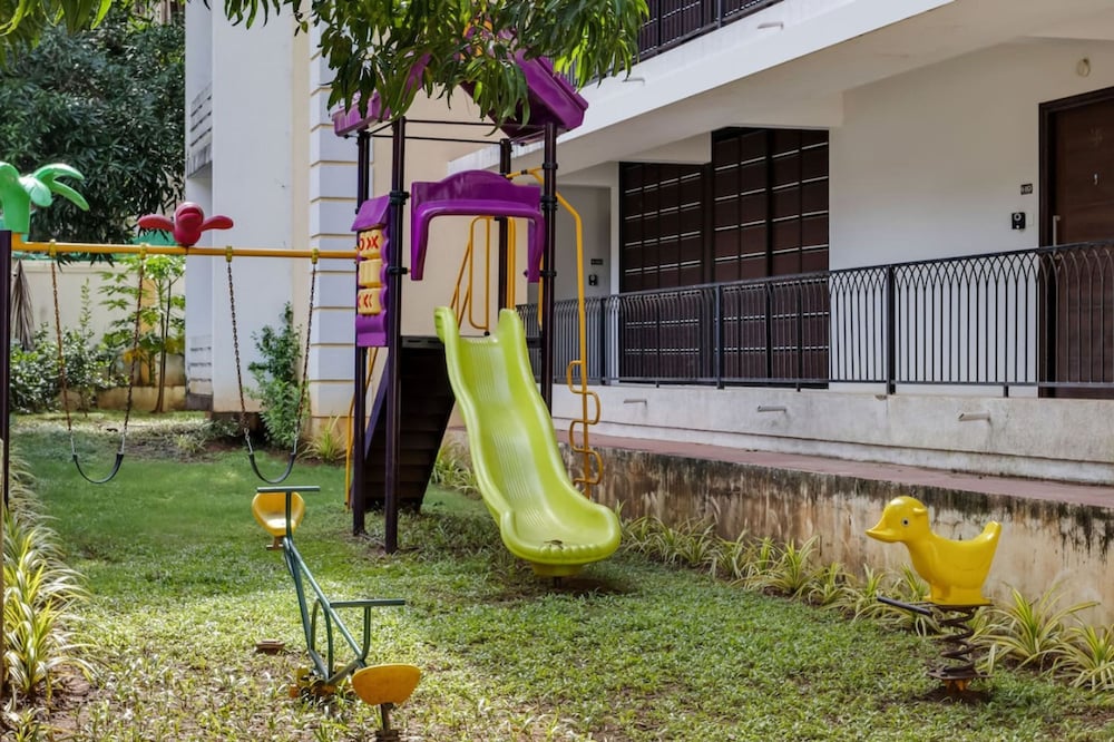 1BR w Pool Sauna Near Calangute Baga Beach