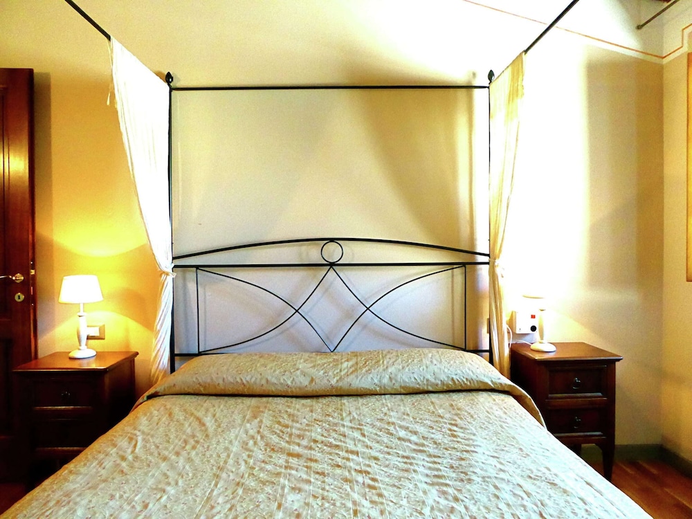 Holiday Home in Montecarelli With Pool photo 3