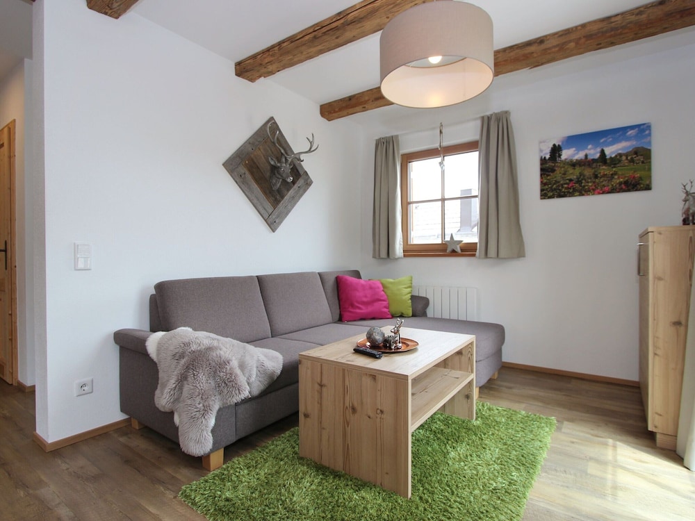 Cozy Chalet in Weisspriach With Terrace view 3