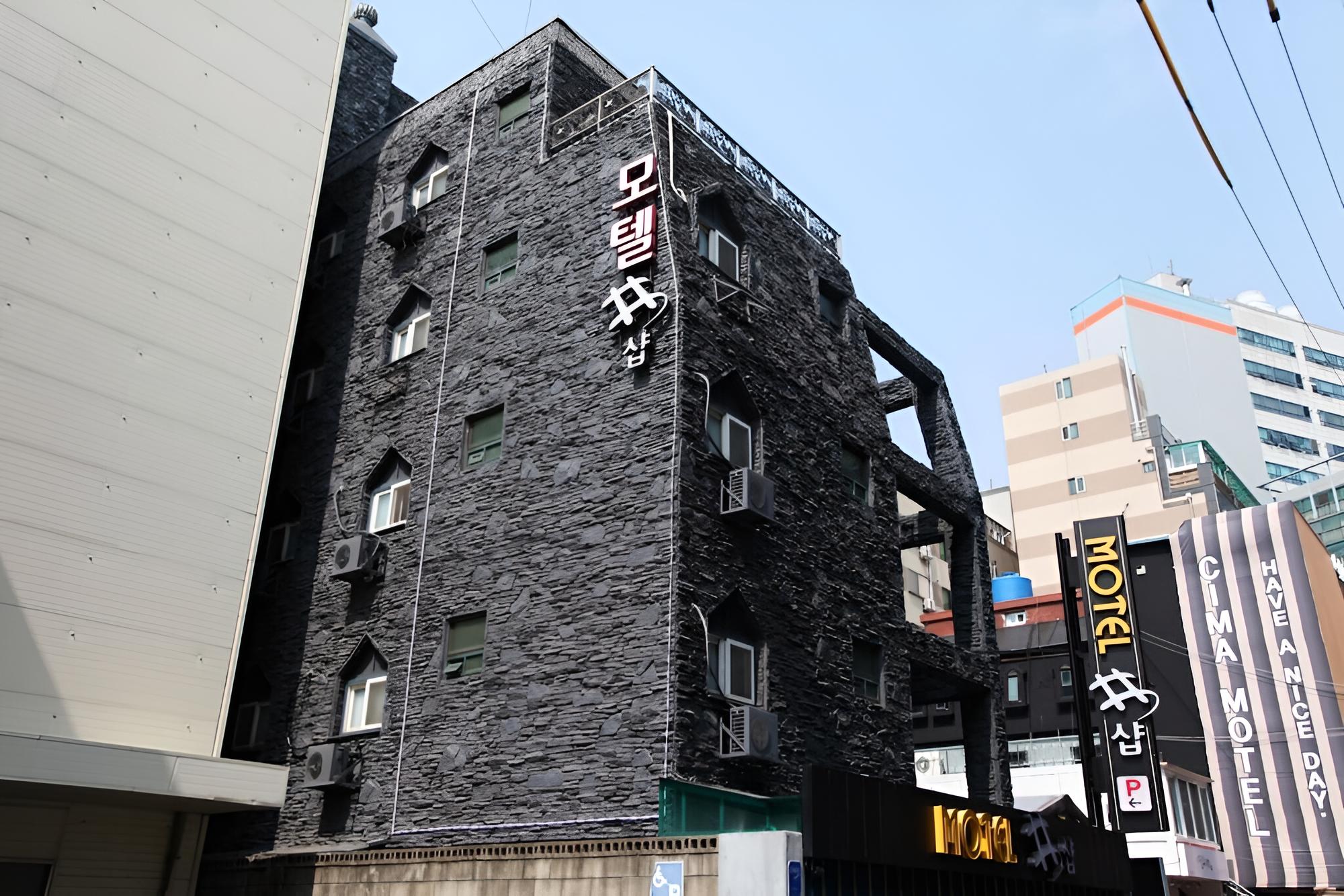 Photo 10