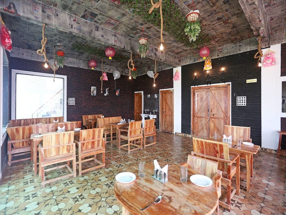 OYO 10104 Radhika Resort