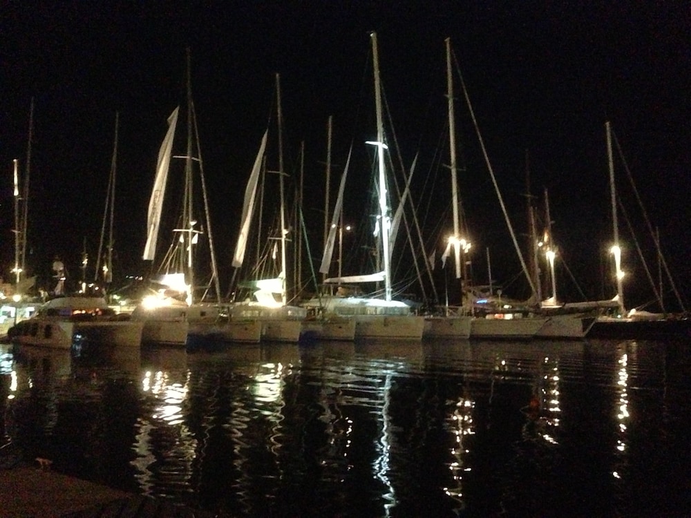 Kostis Villas
