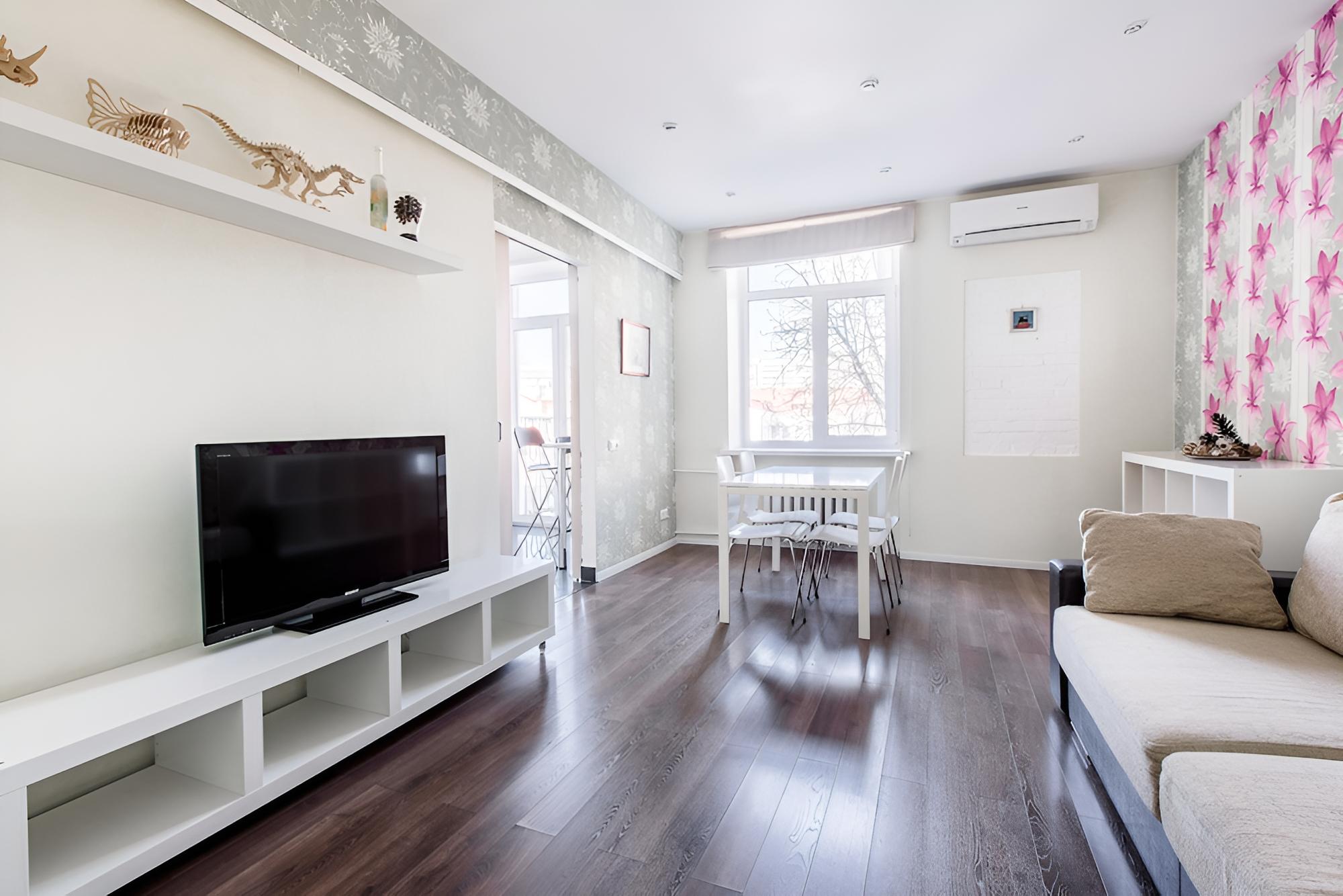 Luxury apartment on Komunisticheskaya 3