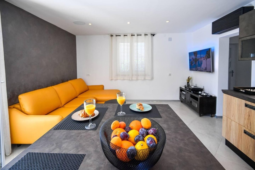 Beautiful 1-bed Apartment in Pobrezje-dubrovnik