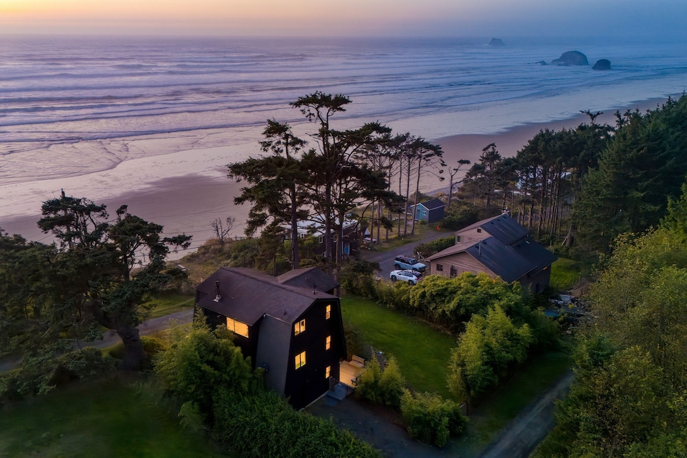 Cove Beach by Avantstay Stunning Ocean Views Designed for Groups