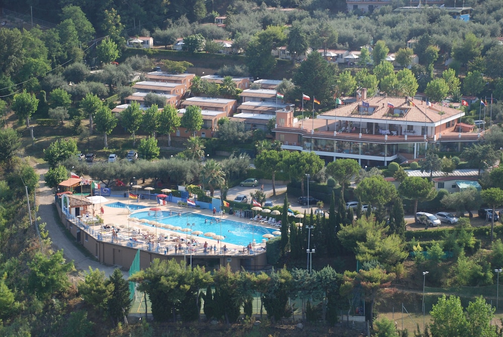 IHR Europe Garden Village