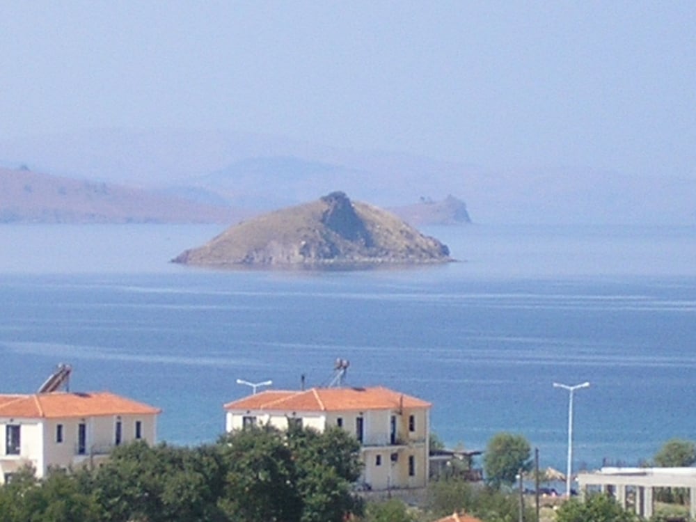 Troyan Hill Apartments