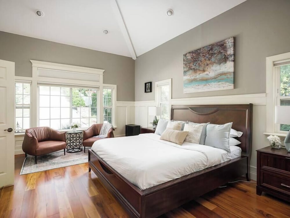 Luxury 5br 3 5ba w Pool Hot Tub