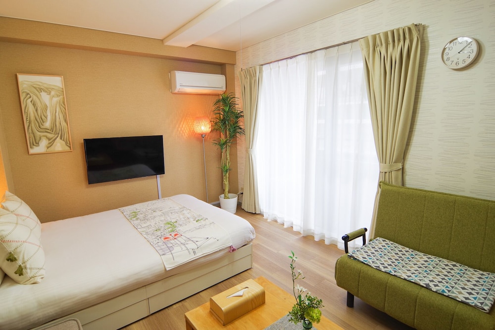 Nipponbashi Art Hotel