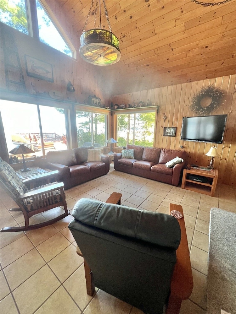 Sandy Cove Escape Limit 8 3 Bedroom Villa