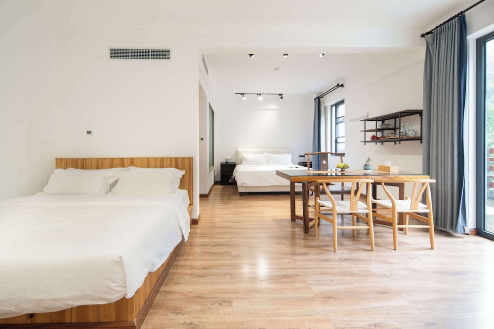 XiangLu YiMo Valley Retreat Guesthouse