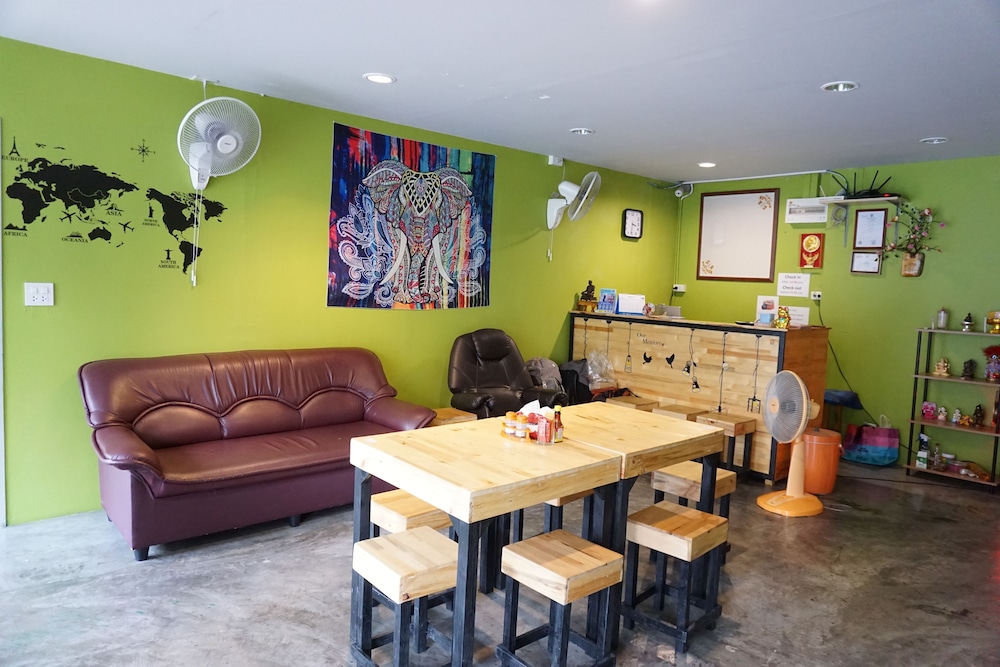 lounge
