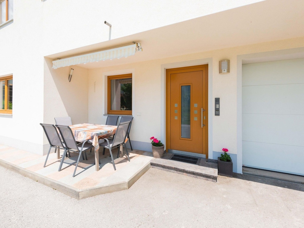Apartment in Zillertal Near Spieljochbahn
