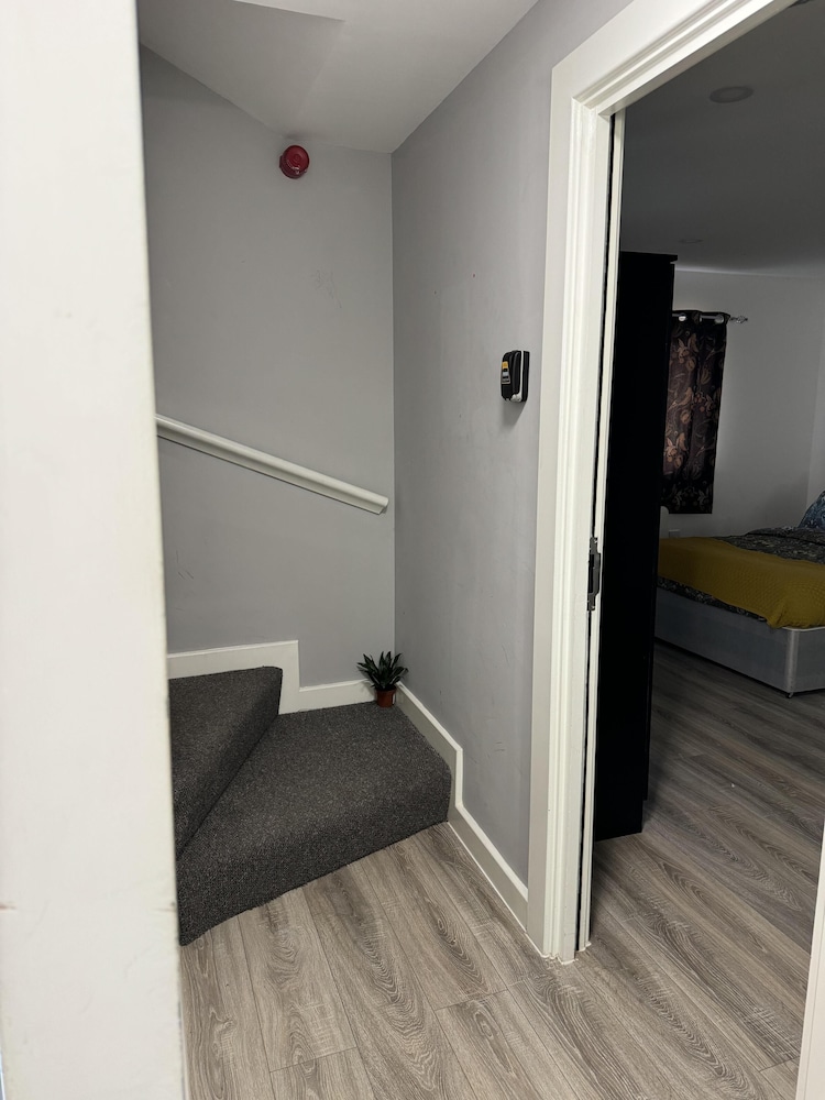Impeccable 5-bed House in Orpington