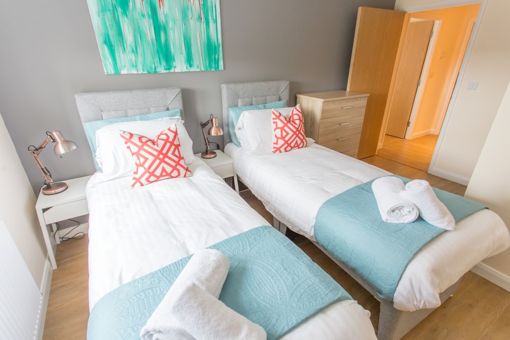 Oxford Vacations - Razia Apartments - Property Image 6