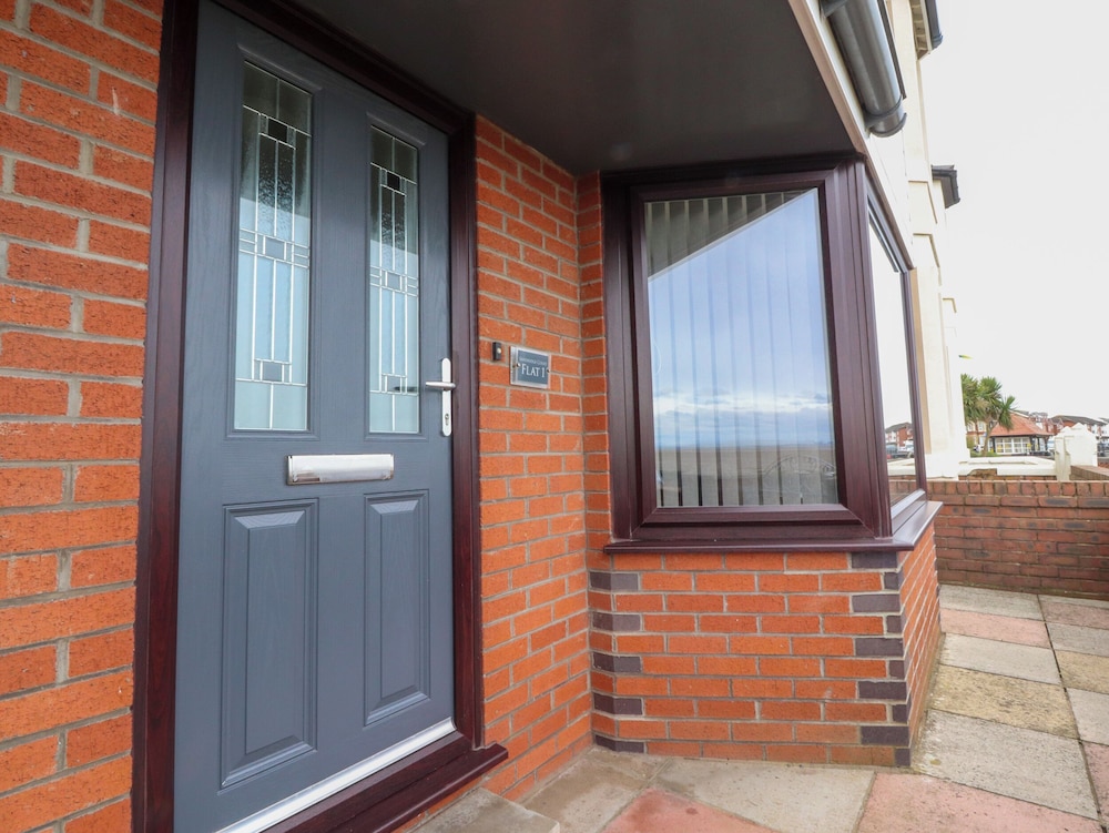 Flat 1, Sandridge Court