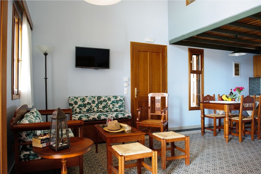 Alisahni Beachfront Villas view 3