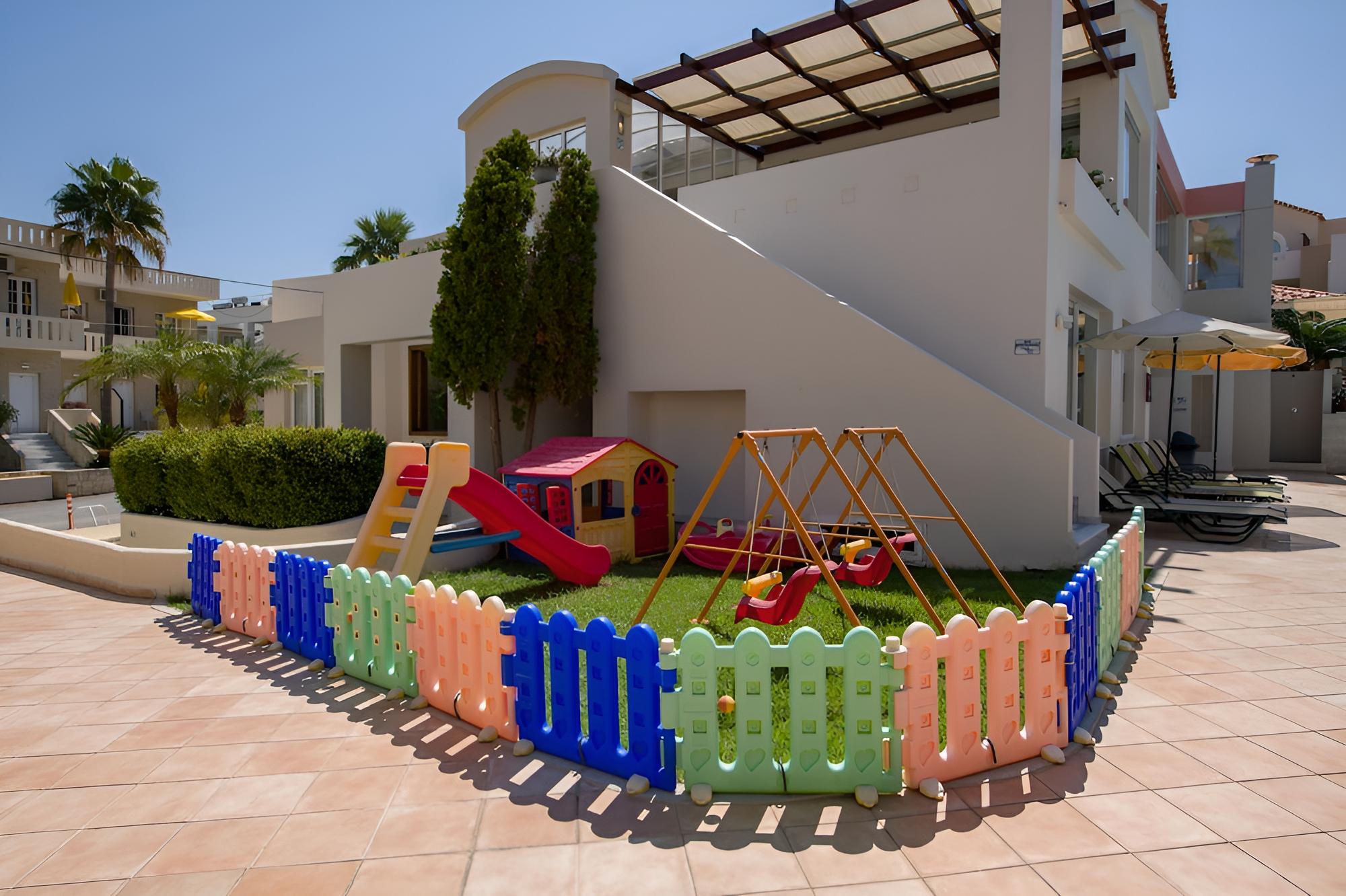 Toxo Hotel & Apartments