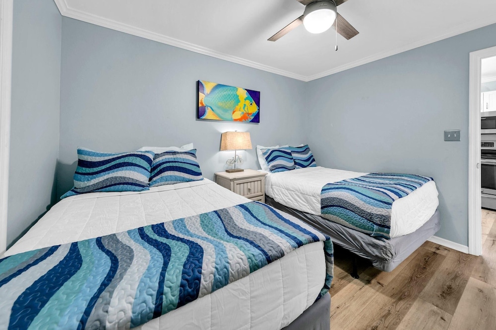 Beachside Villas 611
