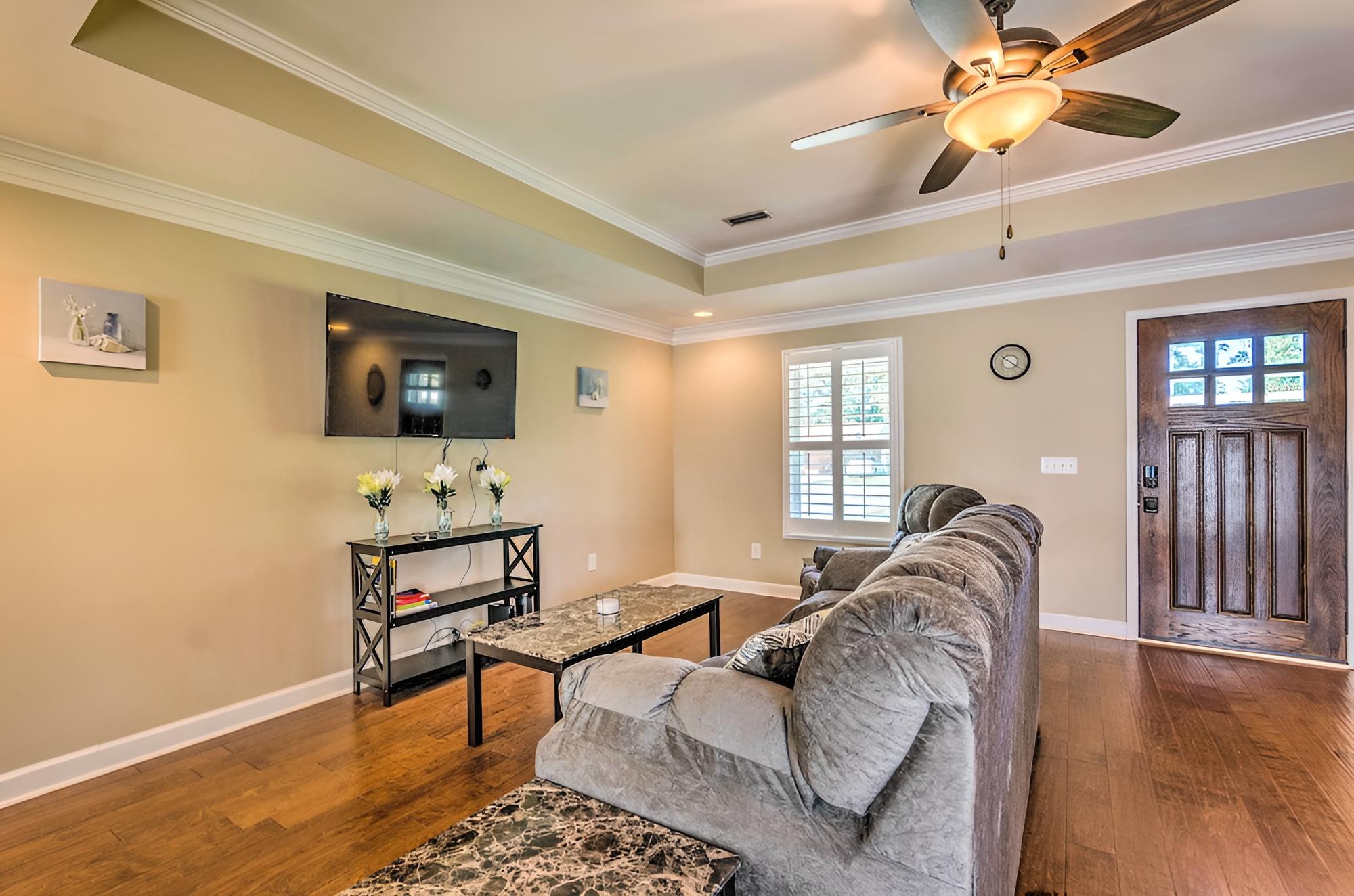 Hartford Home w/ Updated Interior & Backyard! view 4