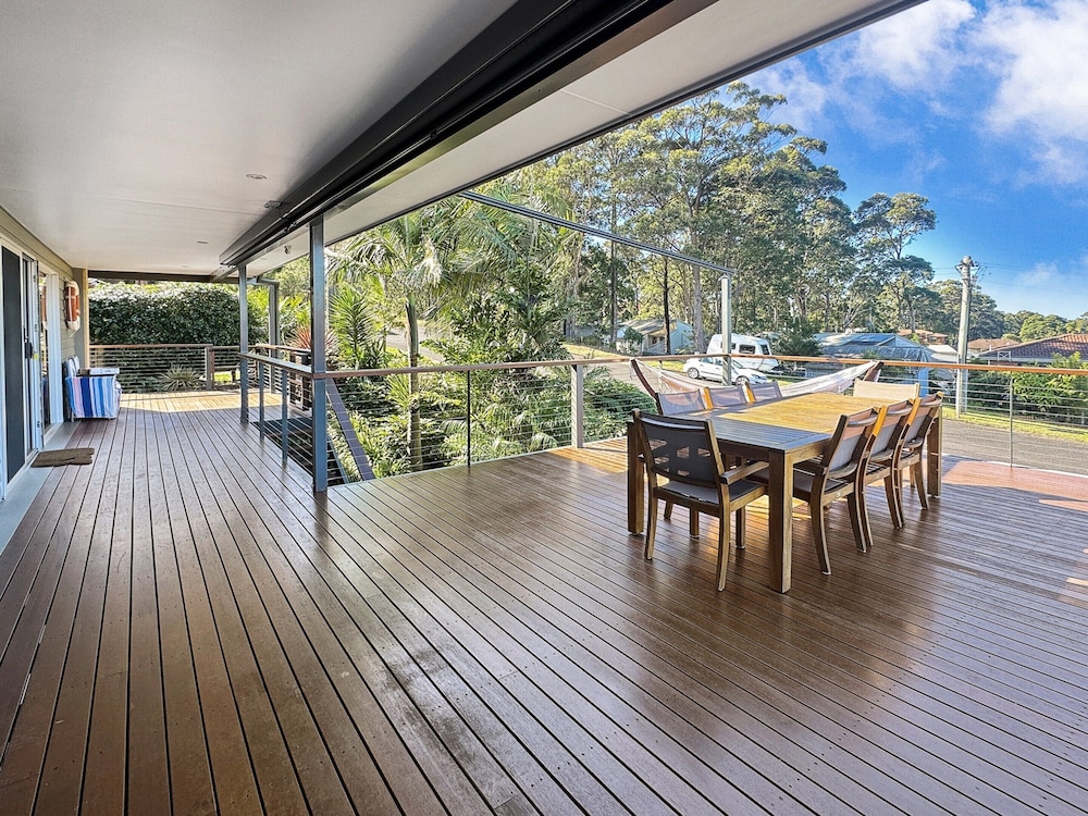 Fab 3-bed Stay With Great Outdoors & Water Views