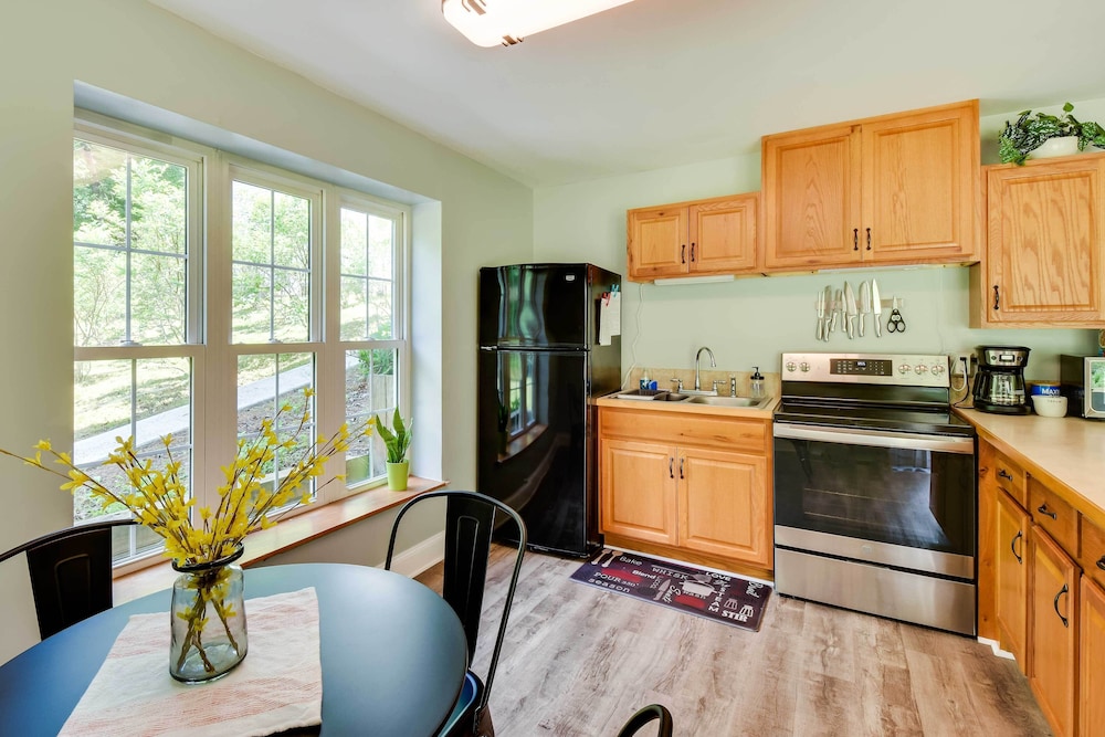 Georgia Vacation Rental w/ Covered Deck & Patio view 3