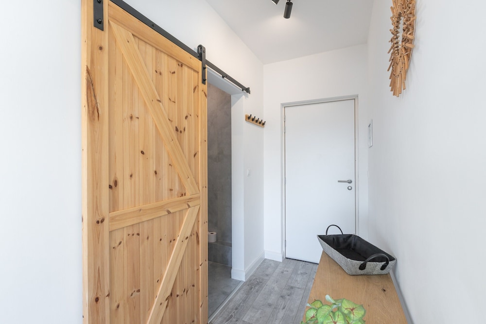 Modern Studio With Parking Space
