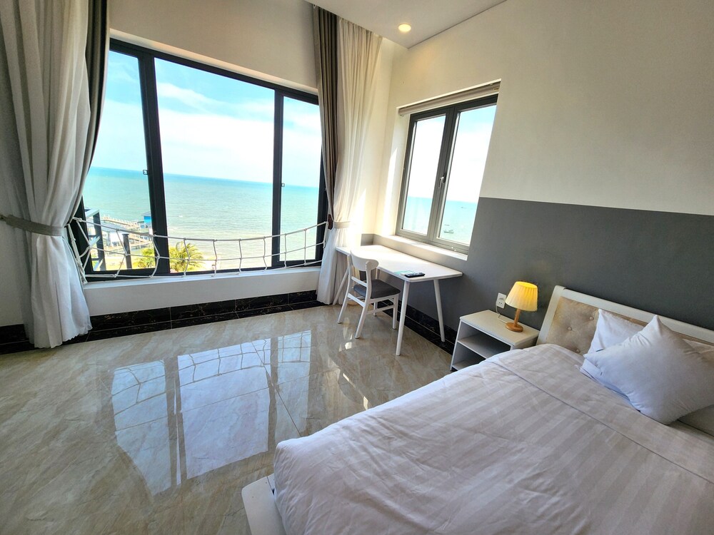 Sunny Shore Resort