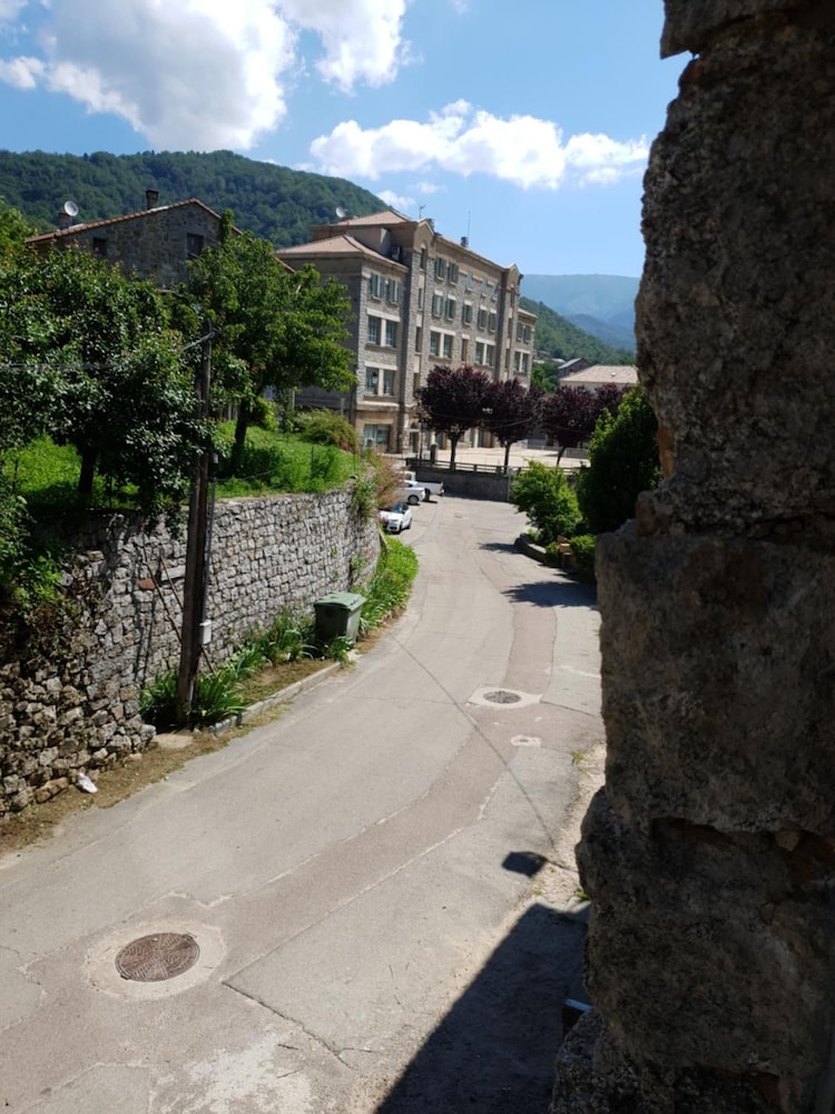 A Bella Scusa