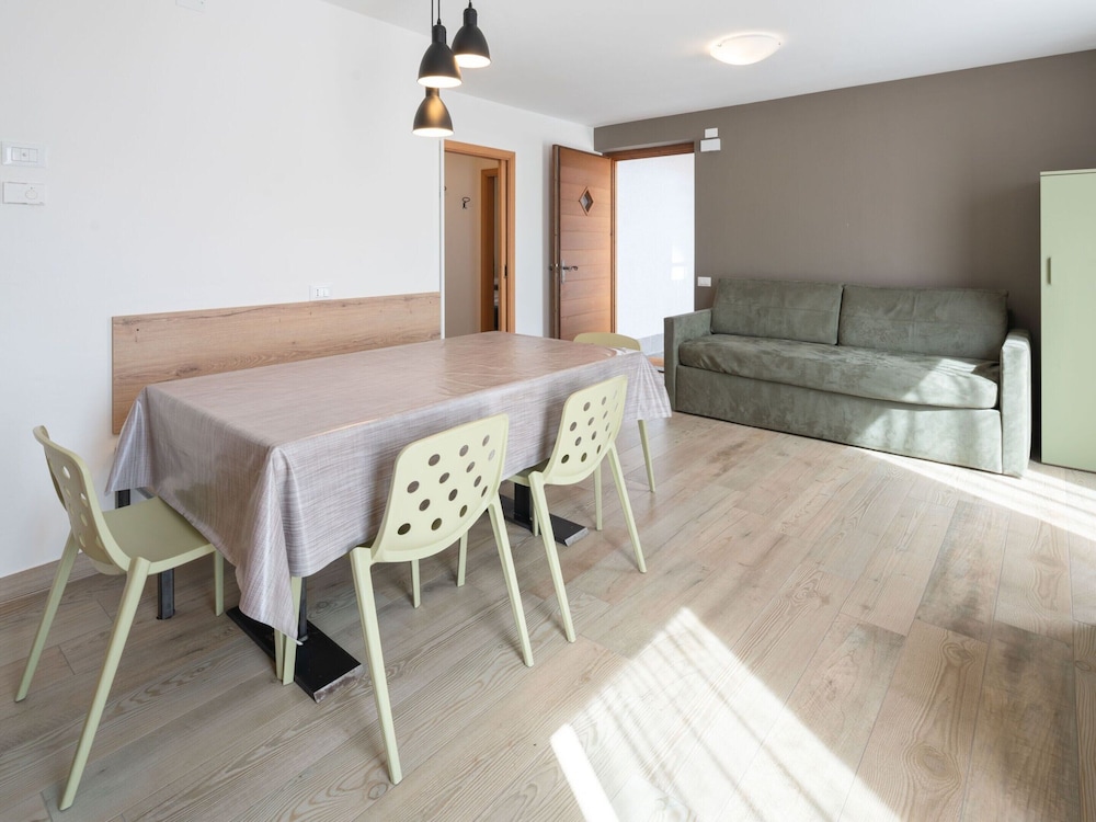 Apartment in Celledizzo Near Ski Lift