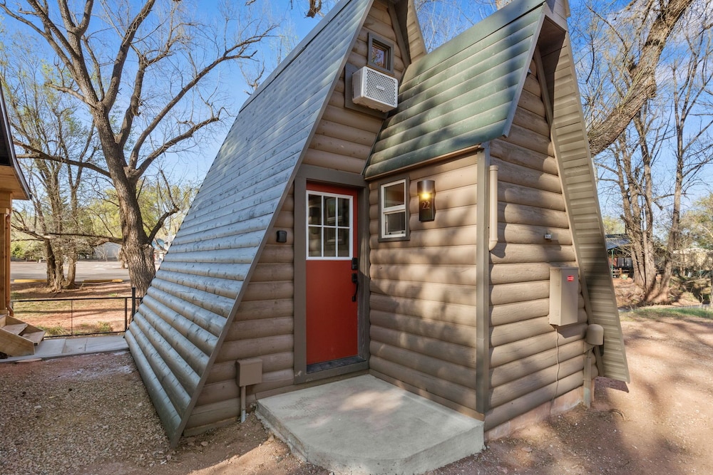 Timber Lodge Cabins 22