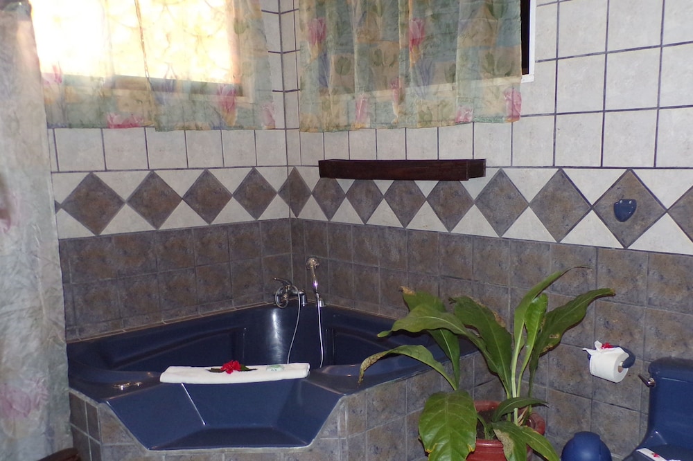 Mycasa's Bed and Breakfast