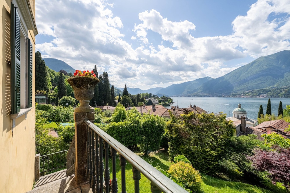 Emilia Gemstone Apartment by Wonderful Italy