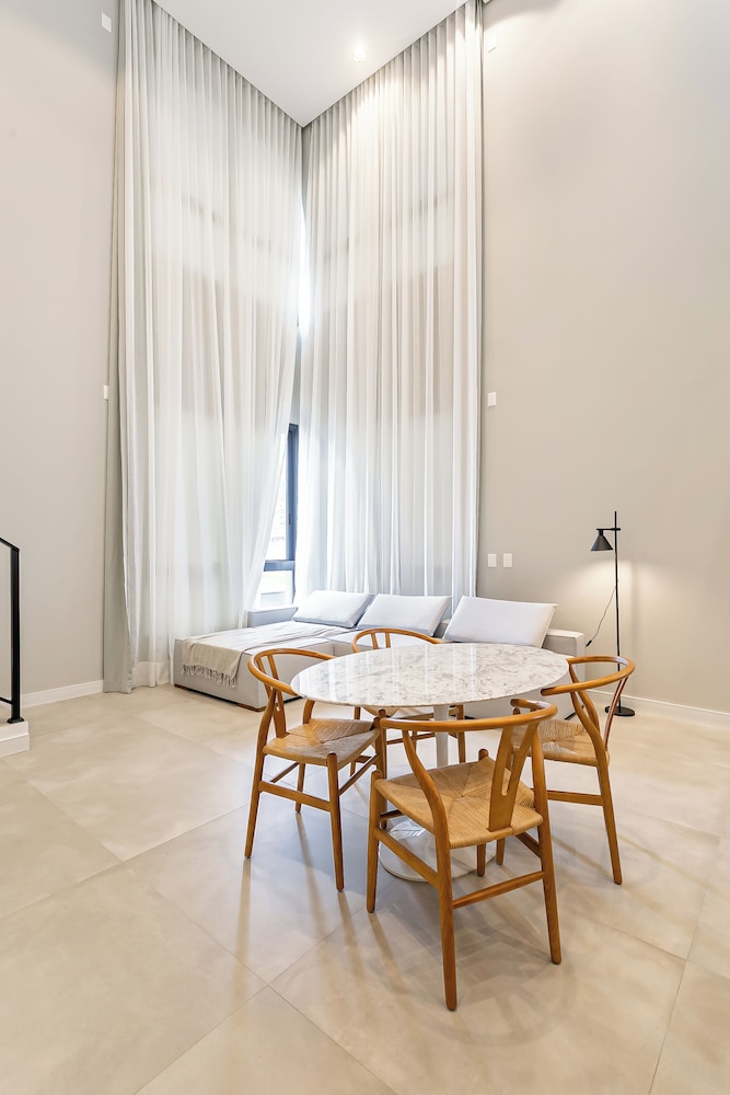 First Residencial Multifuncional by Viva - Conforto e Fácil Acesso às Melhores Praias de Floripa