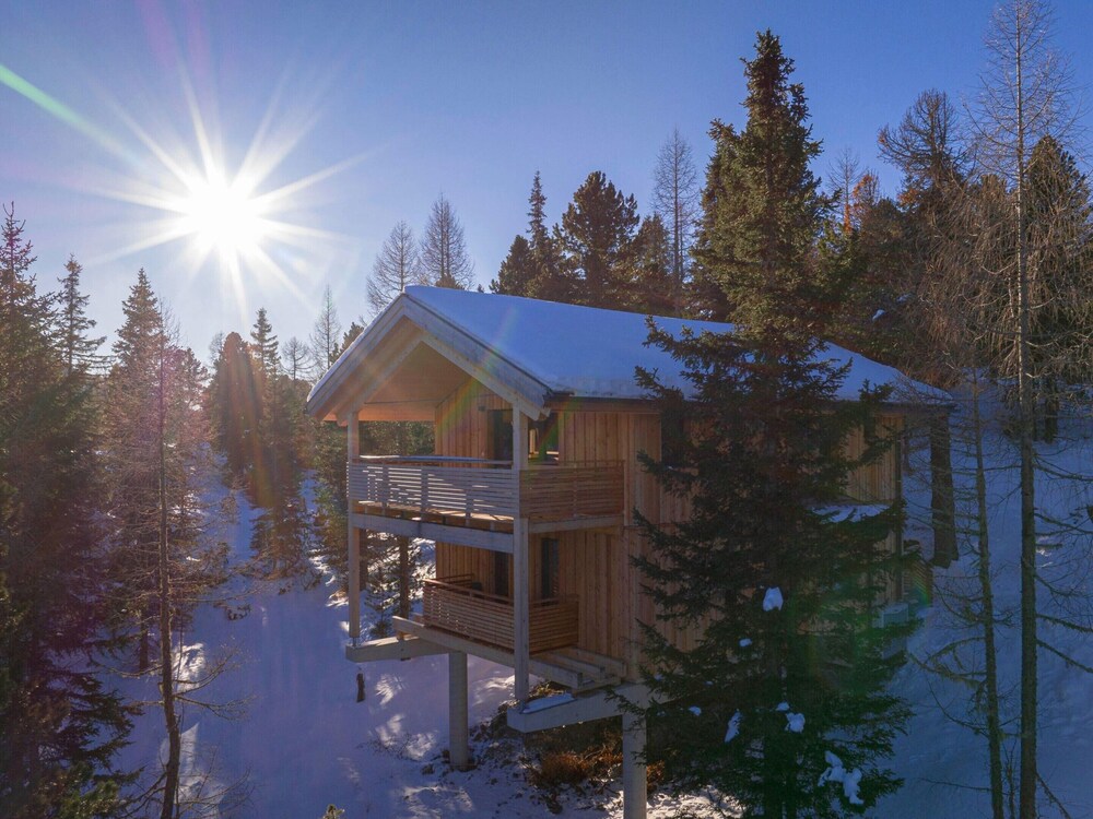 Superior Chalet With Sauna and hot tub