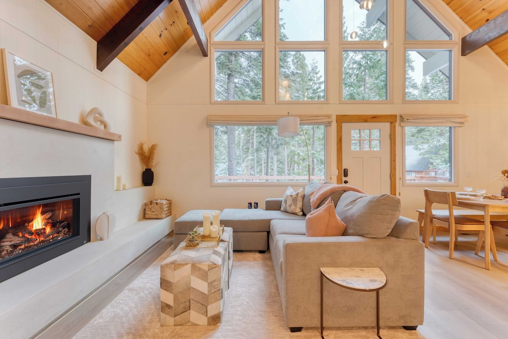 Cozy Modern Cabin w/ Sauna & Fireplace 5 Mins to Lake Peaceful Tahoe Retreat by Avantstay
