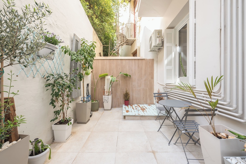 Stunning Design 1BR Secret Garden