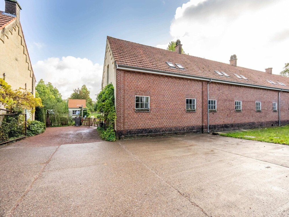 Apartment in Wortel Hoogstraten