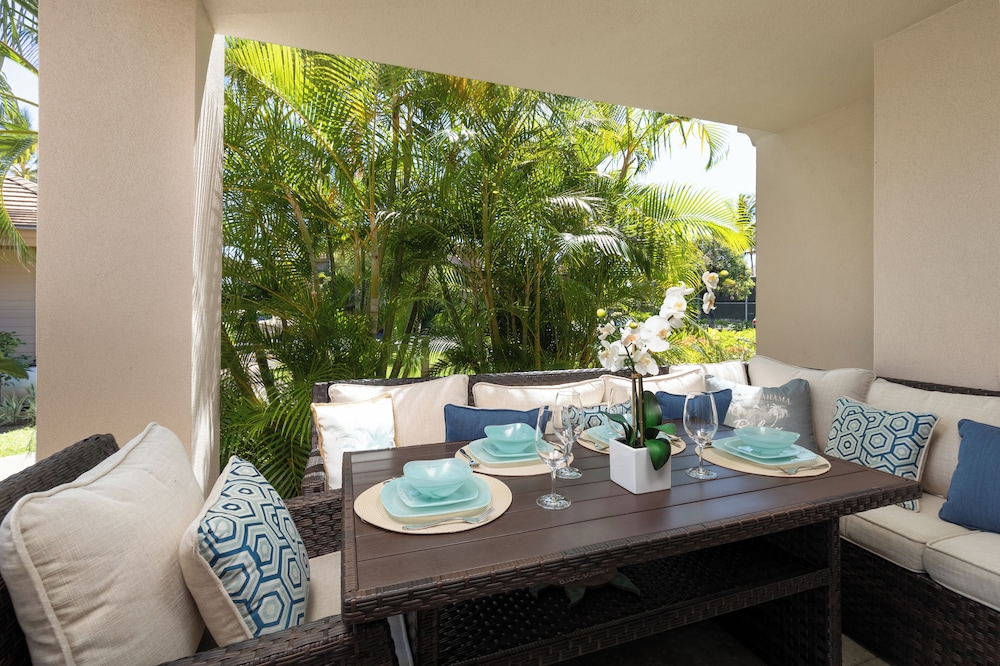 Beautiful Resort - AC - Walk to Beach & Restaurants - Vrkcv