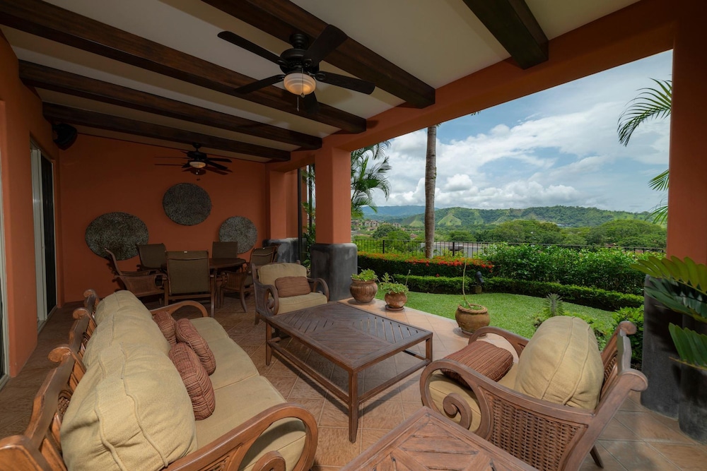 Montebello 1E 3 bed 3 Bath Ocean View