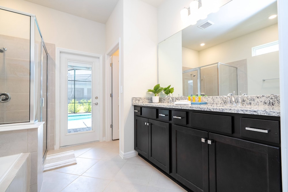 Windsor Cay 7BR Water Park Free