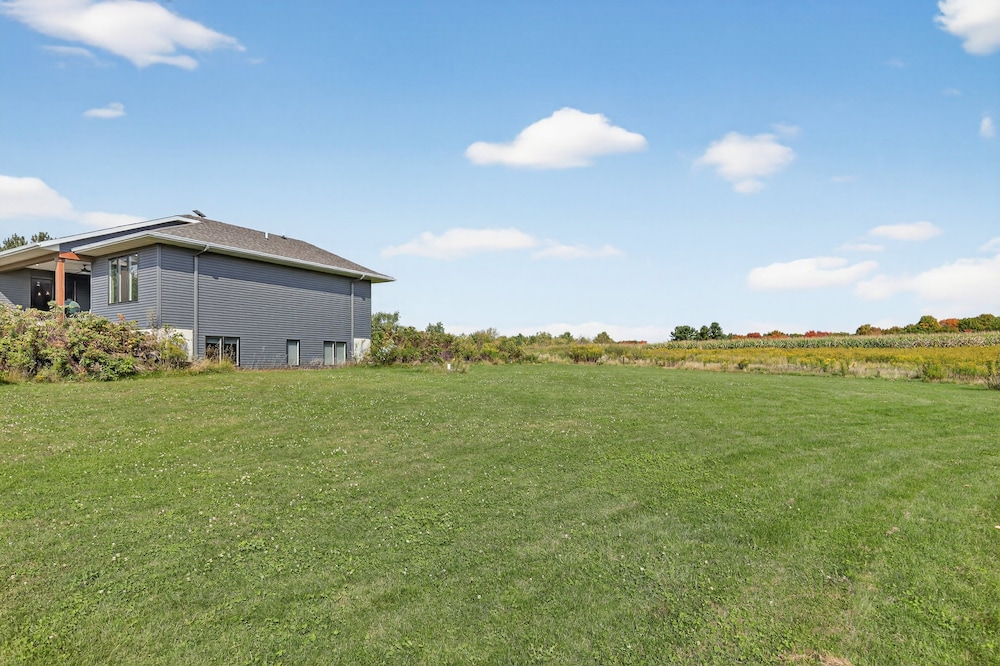 Peaceful Secluded Wausau Retreat 3 Bedroom Home