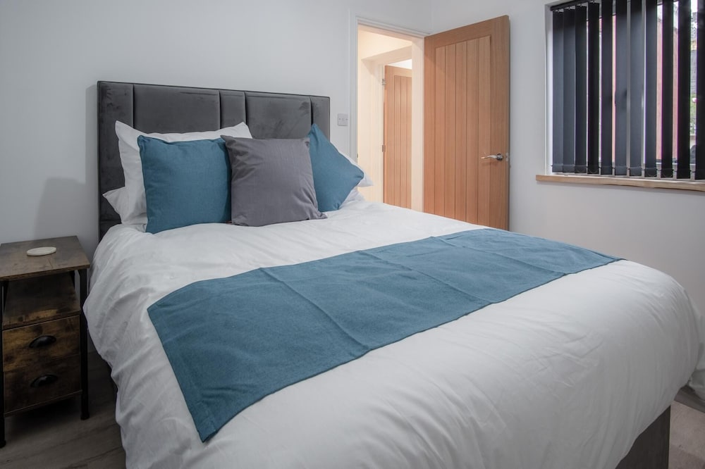 Wiston Street - 2 Bedroom Holiday Home - Pembroke