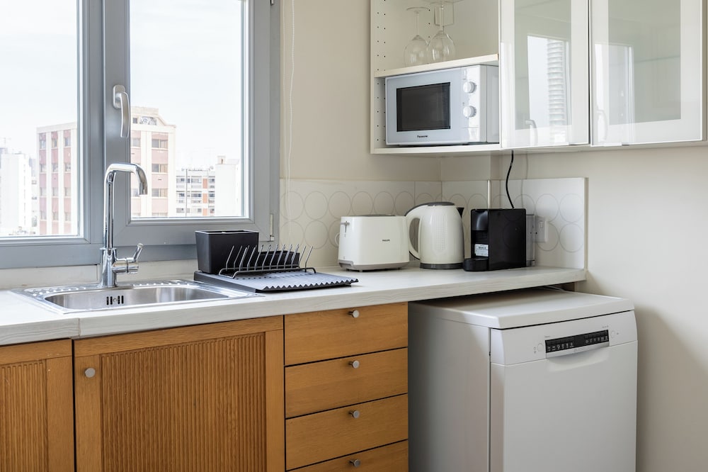 Local Host Living - Signature Apartments in Nicosia