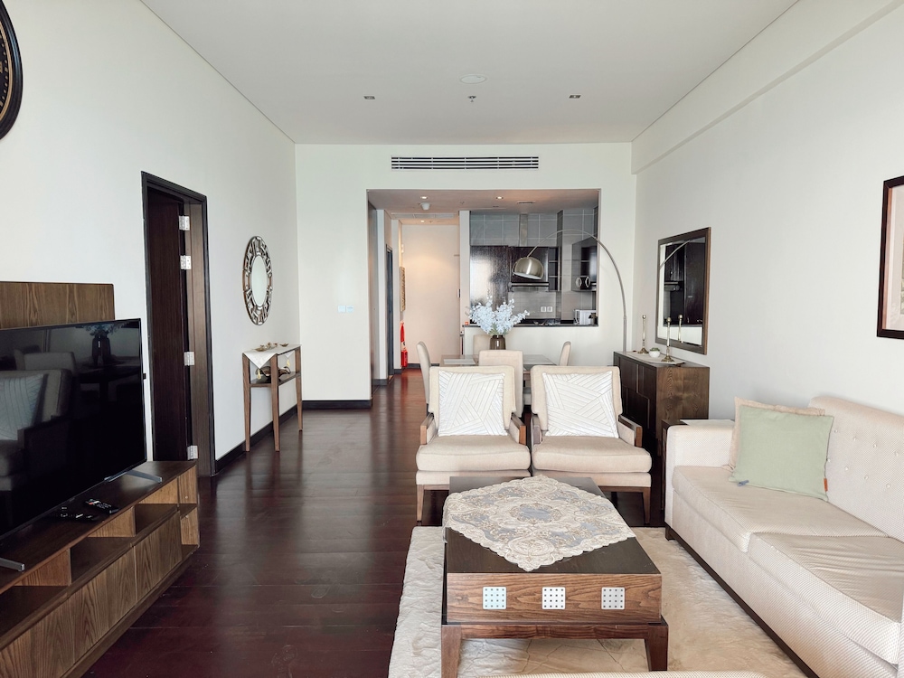 Resort Apartments - Royal Amwaj North