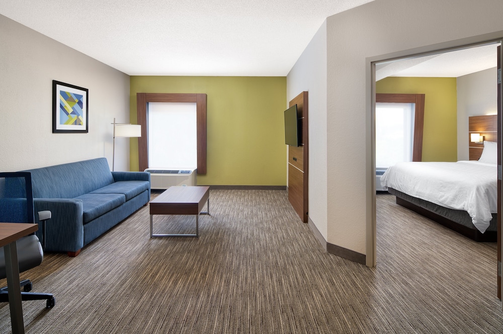 Statesboro Vacations - Holiday Inn Express Statesboro, an IHG Hotel - Property Image 25