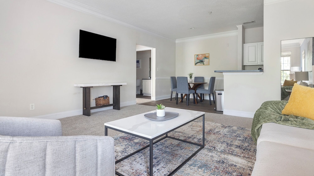 Landing Apartments - Atlanta