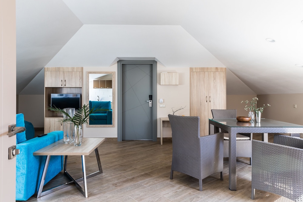 Sowa House