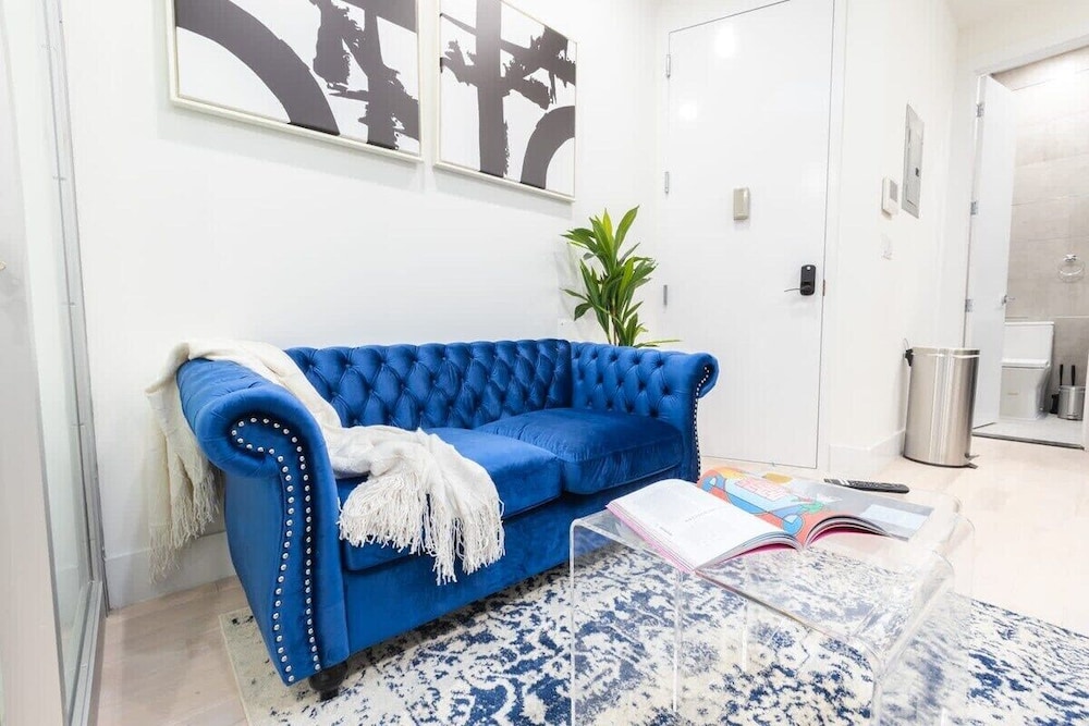 317 UES Apartments